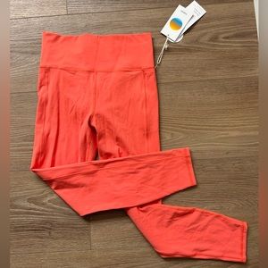 Vuori NWT Performance Studio Leggings